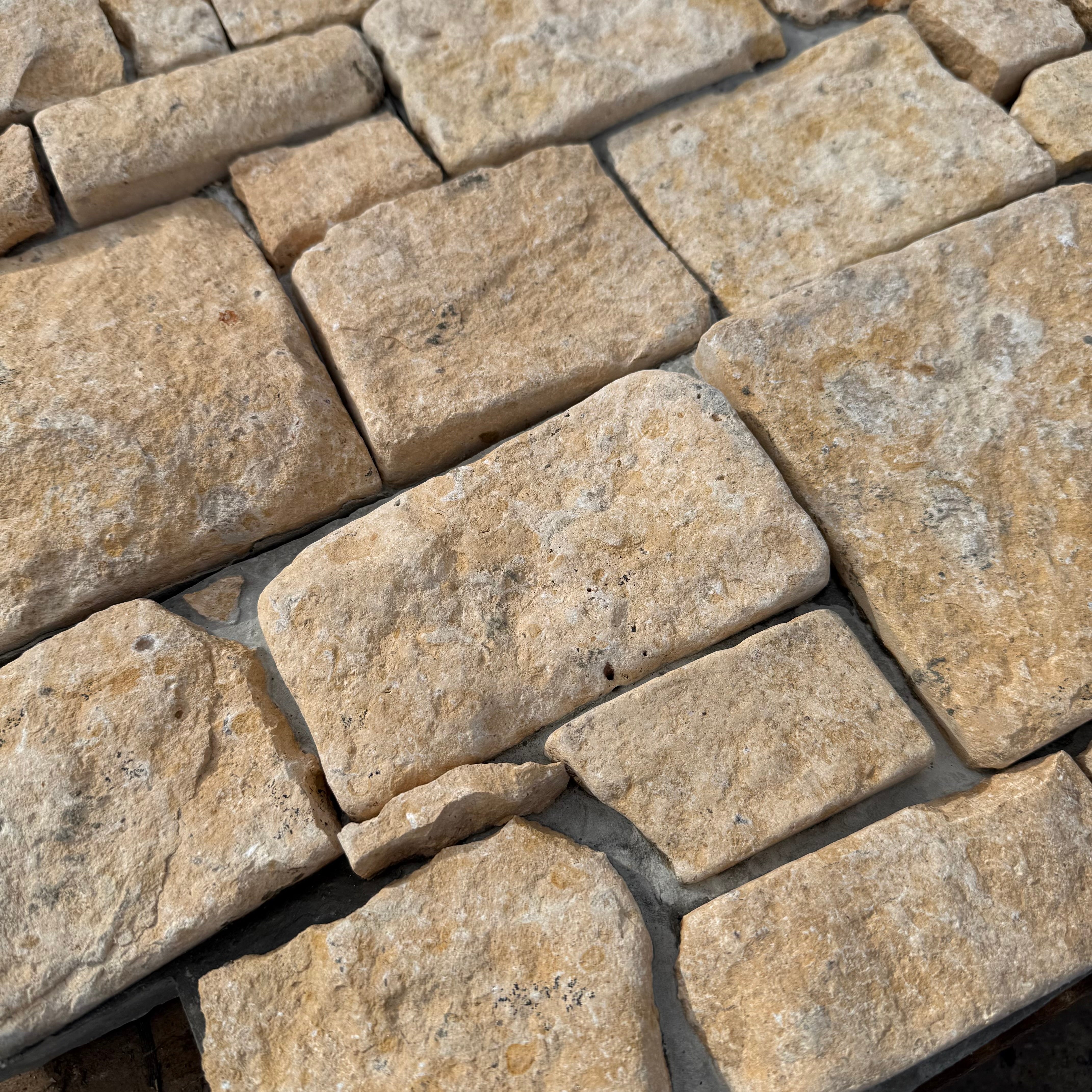 Beige Stone Cladding - Z Panels – Reclaimed Brick Company
