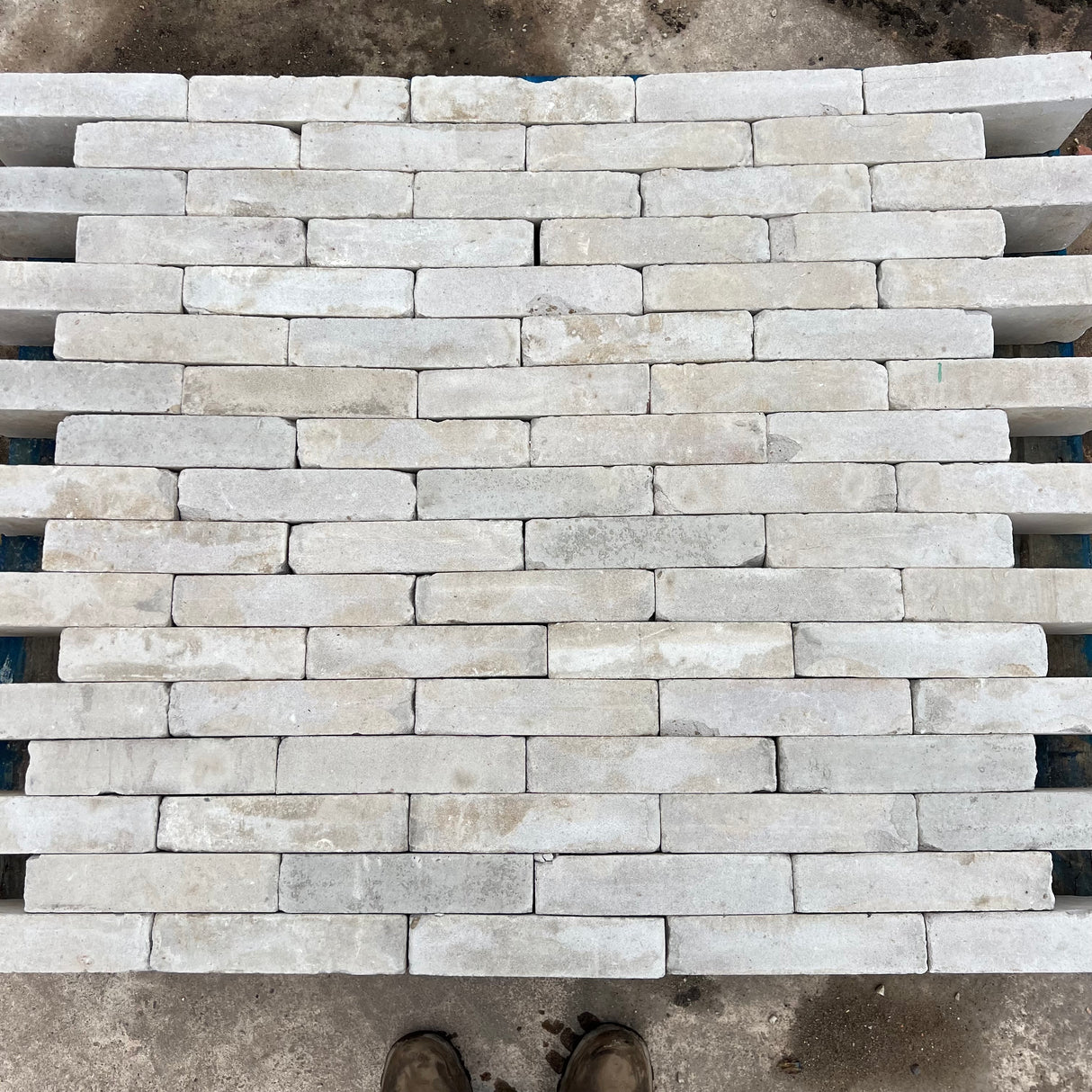 Reclaimed White Linear Bricks | Pack Of 400 Bricks | Free Delivery