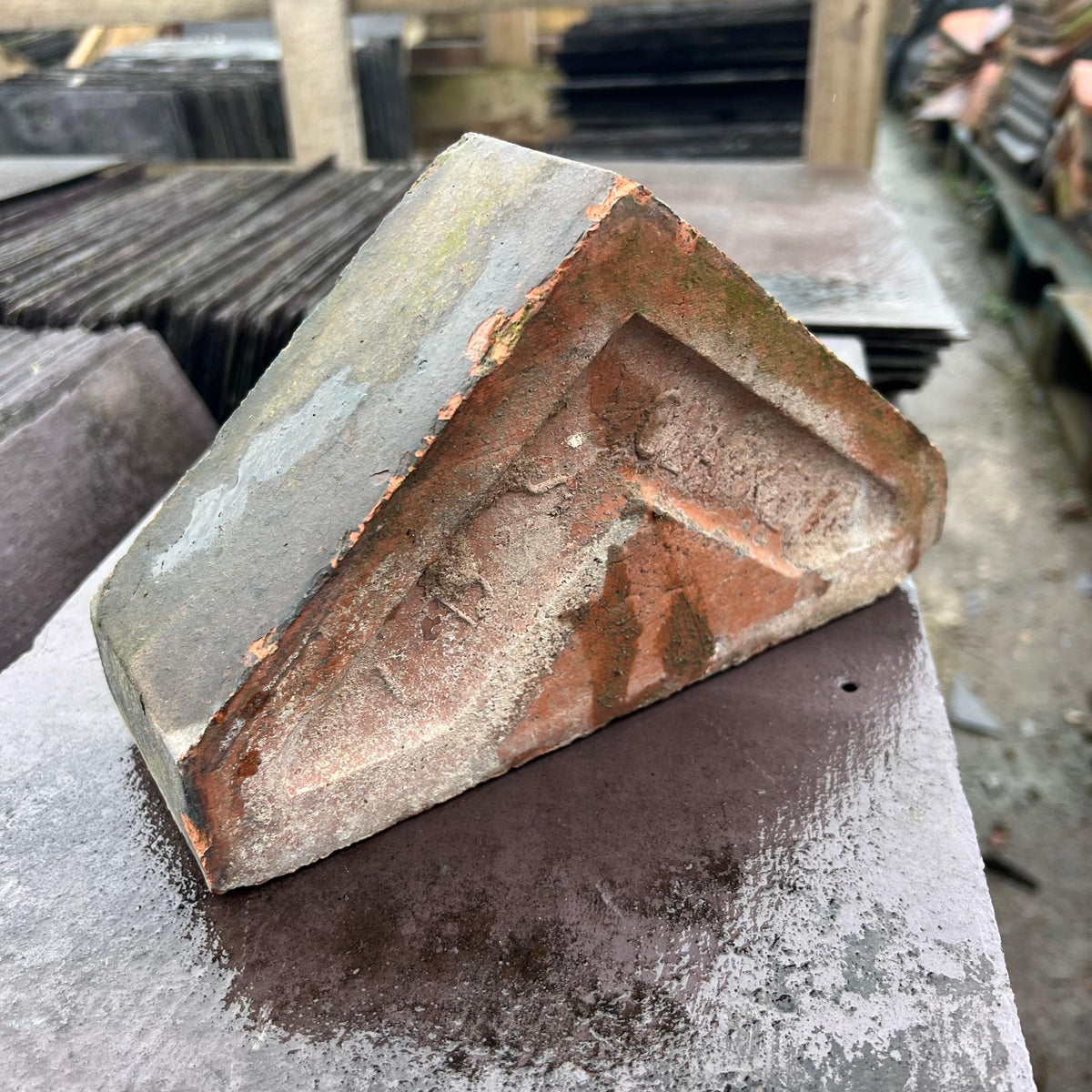 Triangular Layered Bricks Reclaimed Triangle Wall Coping Bricks – Reclaimed Brick Company