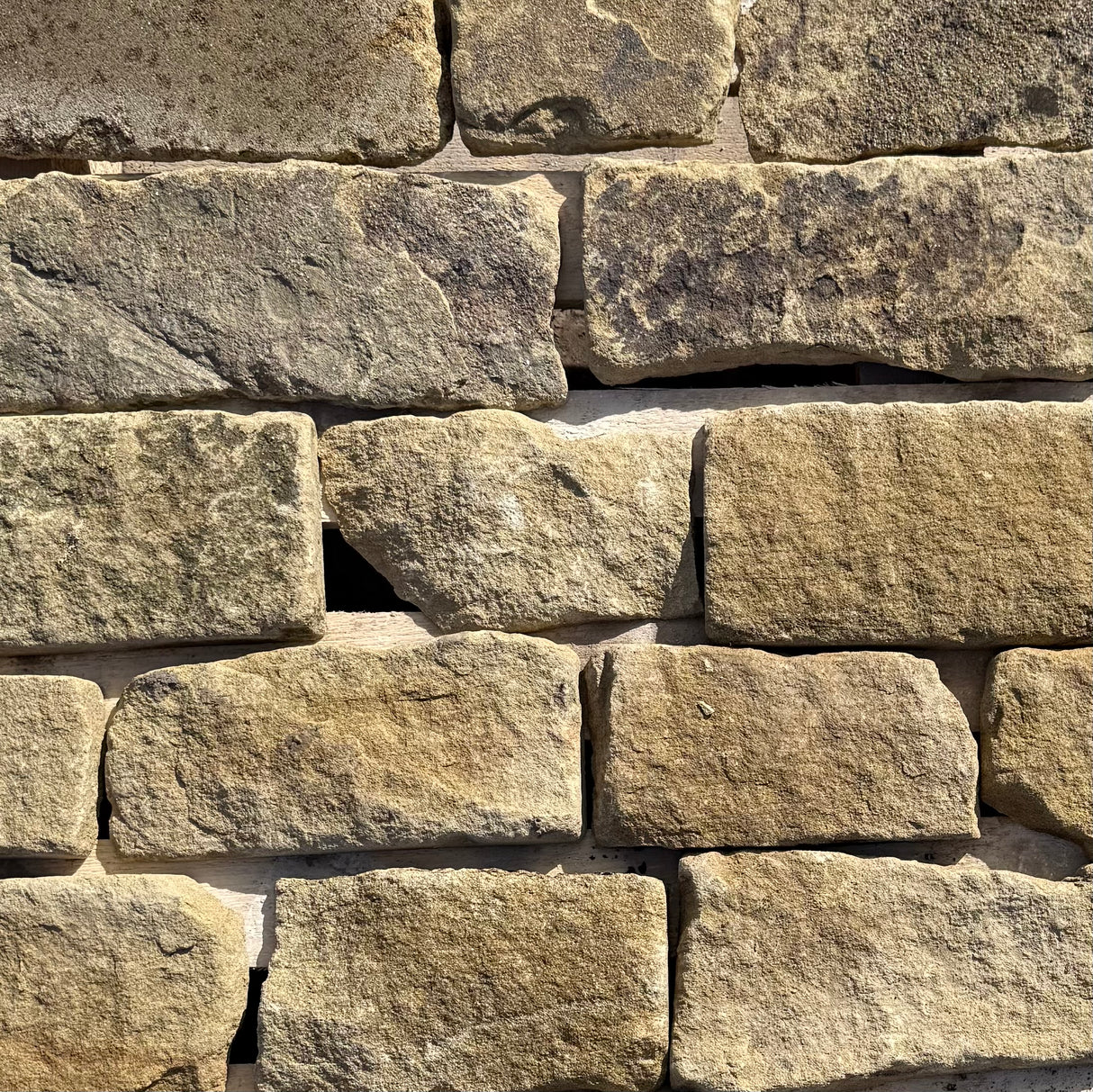 Reclaimed Farmhouse Stone Cladding - Per SQM