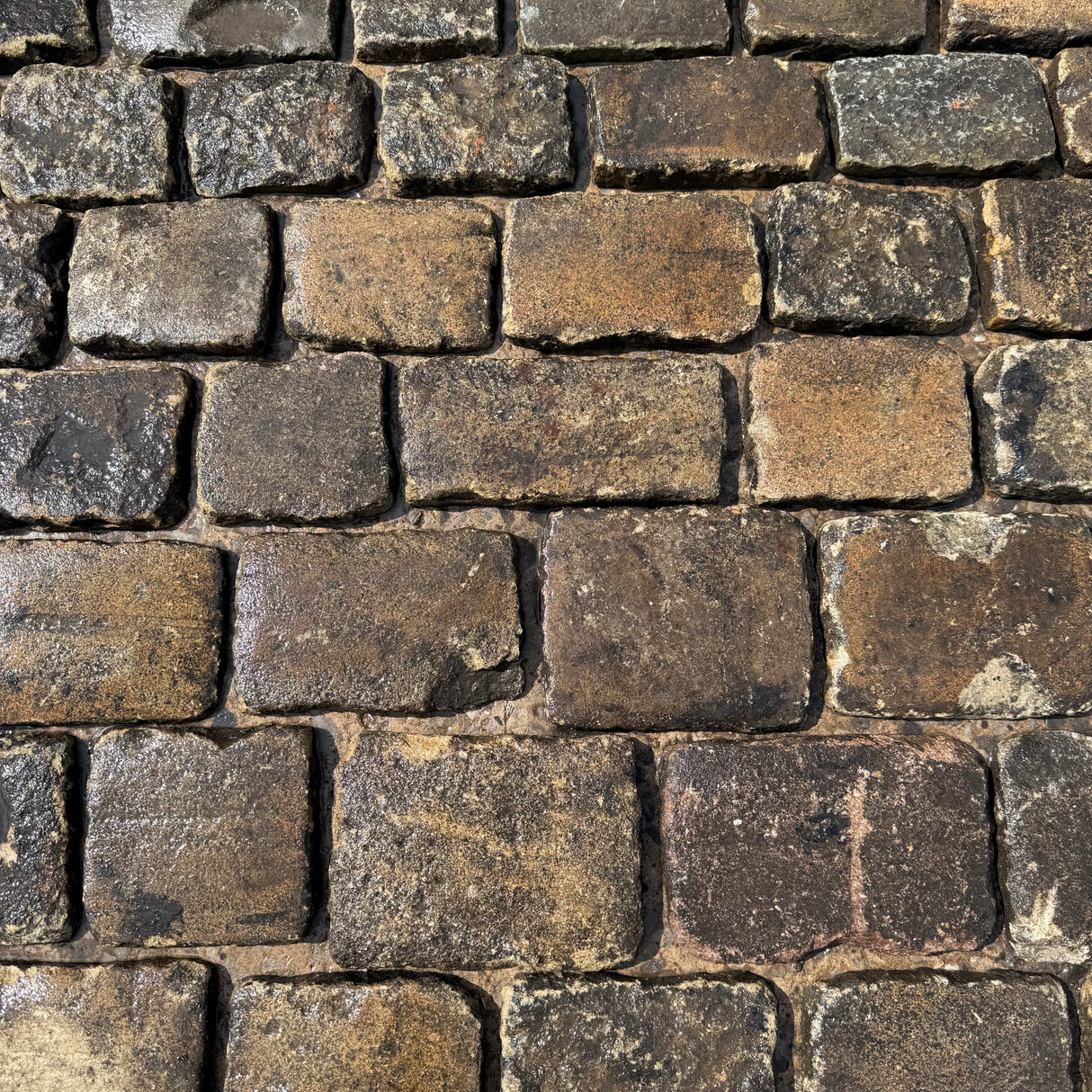 Reclaimed Gritstone Cobble Tops - Per SQM