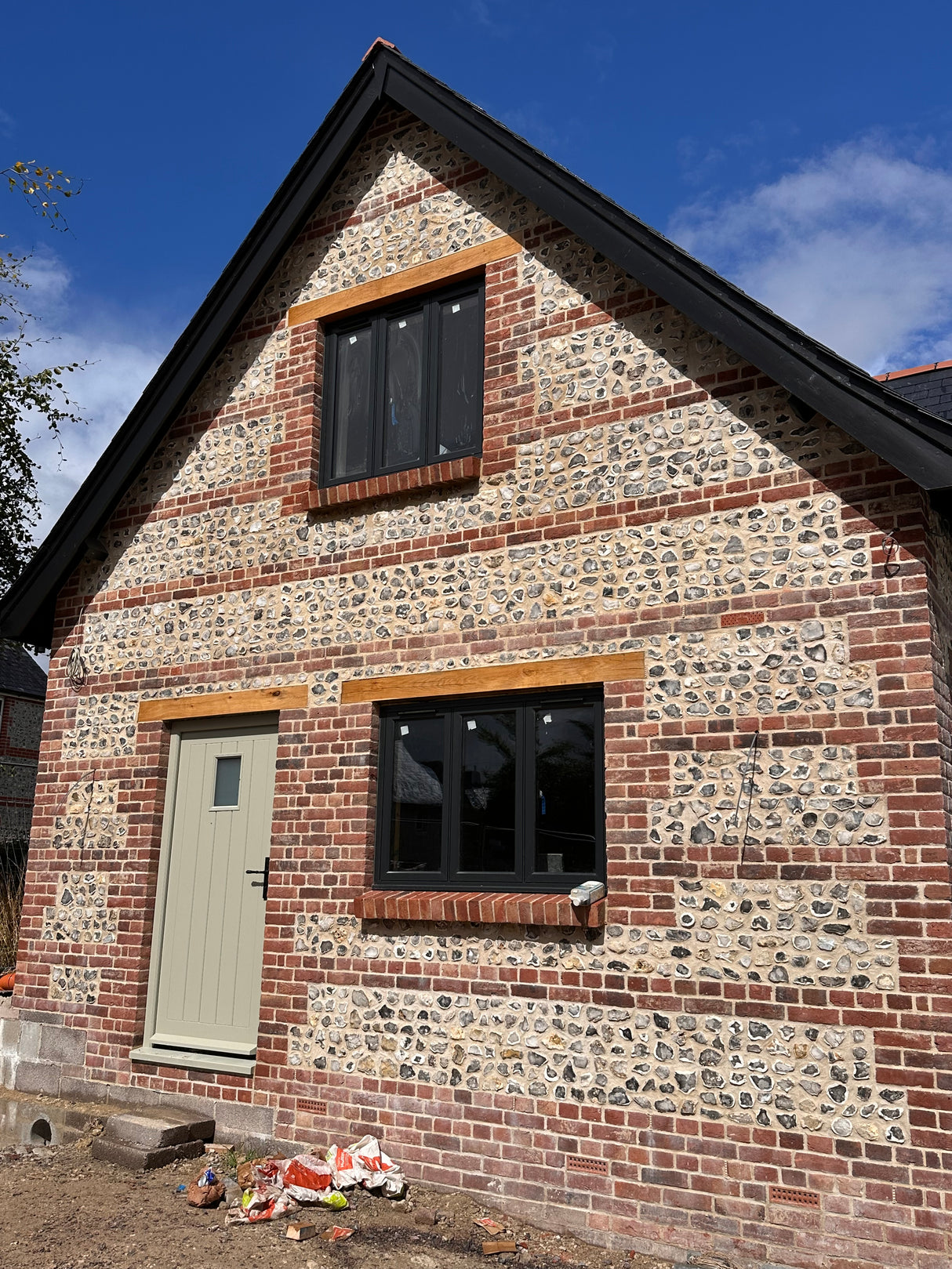 Natural Knapped Flint Cladding Blocks - Per SQM