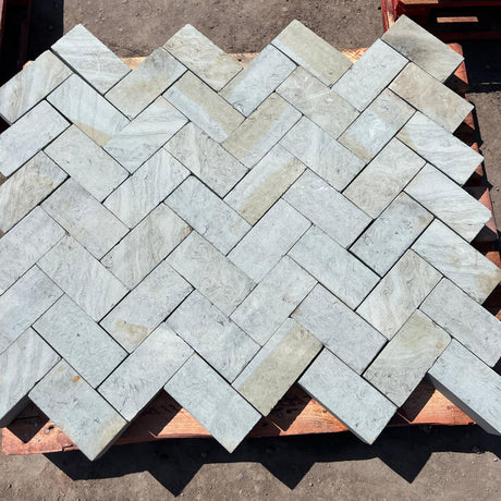 Grey Limestone Paving Setts - Reclaimed Brick Company