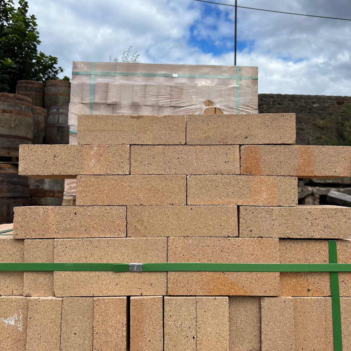 65mm Refractory Fire Clay Bricks - Ideal for furnaces & pizza ovens –  Reclaimed Brick Company