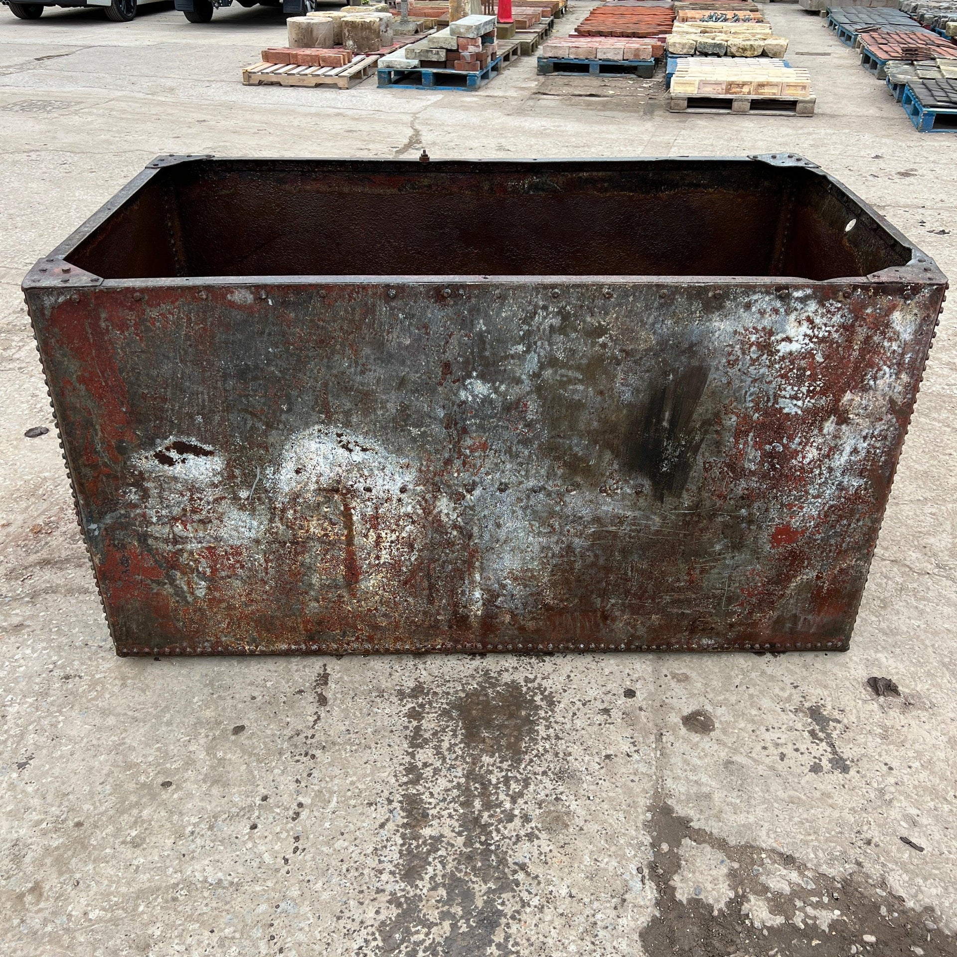 Large Galvanised Steel Water Tank Size 114cm x 45cm x 36cm