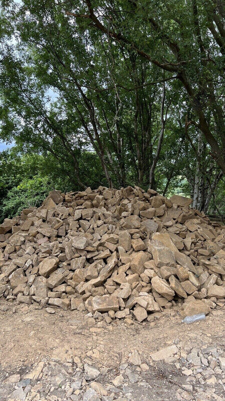 Natural Yorkstone Dry Stone Walling Stone in Bulk Bag - Reclaimed Brick Company