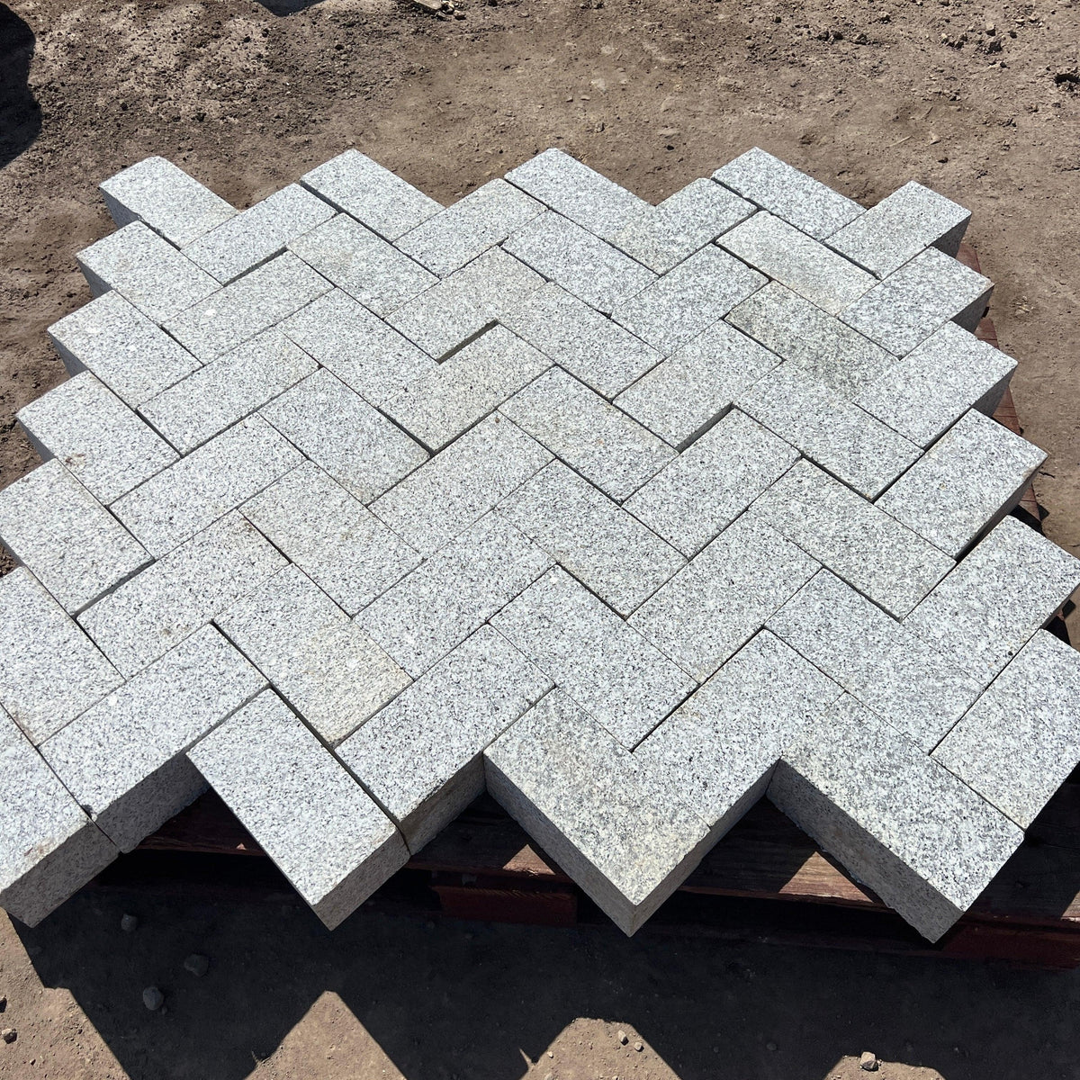 Pathing Setts New Flamed Silver Granite Paving Setts / Cobble | Driveway Setts ...