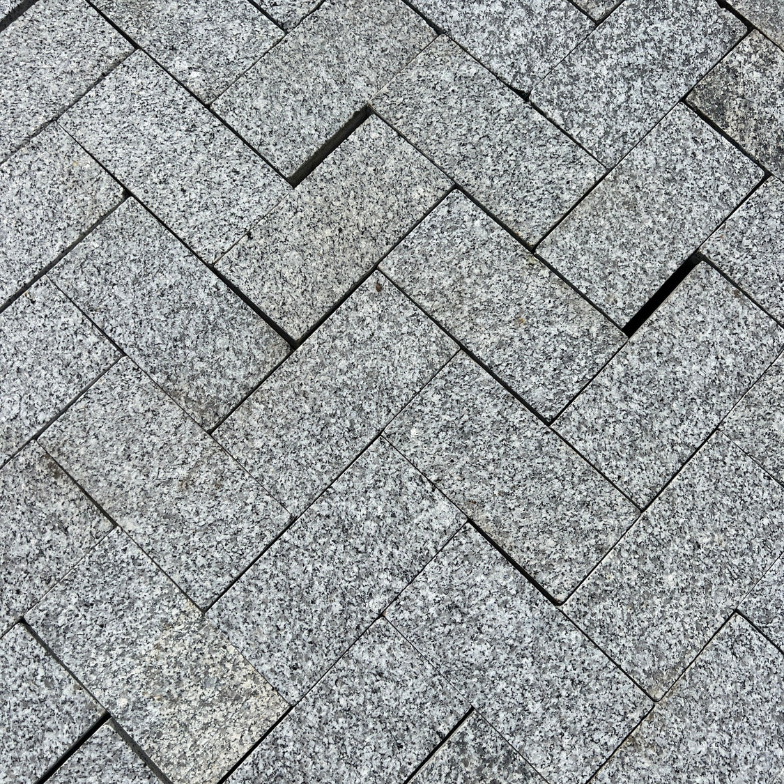 Pathing Setts New Flamed Silver Granite Paving Setts / Cobble | Driveway Setts ...