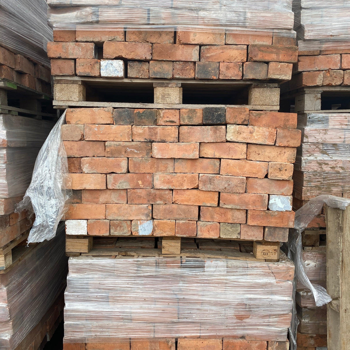 Reclaimed Common Imperial Bricks | Pack of 250 Bricks - Reclaimed Brick Company
