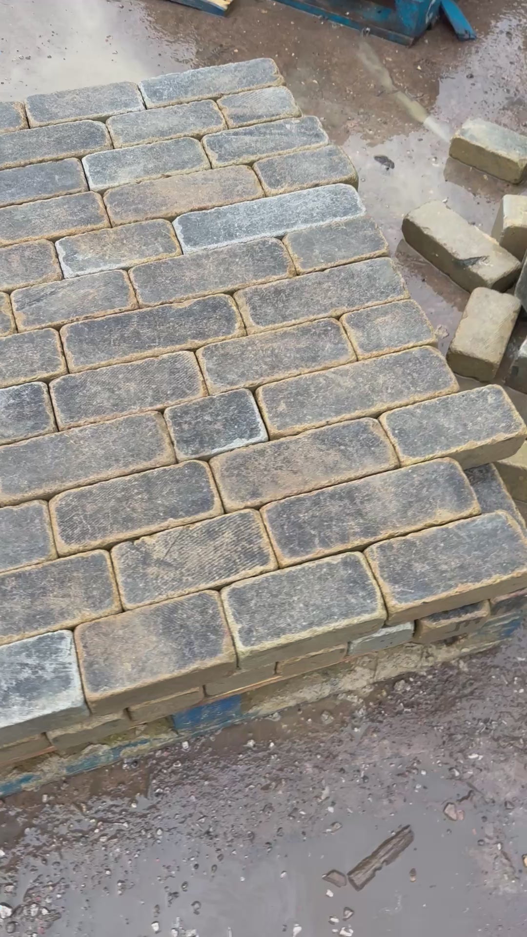 Weathered Yorkshire Stone Setts - 100mm x Random Lengths