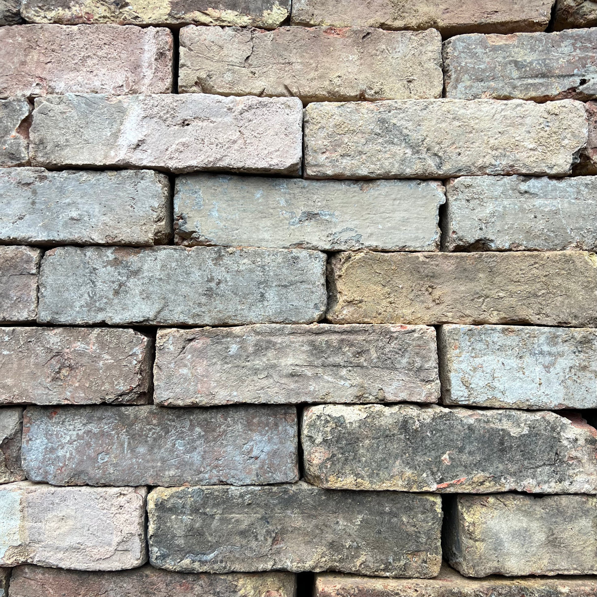 Reclaimed 2 1/2” Cambridge Multi Gault Handmade Bricks | Pack of 250 Bricks | Free Delivery - Reclaimed Brick Company