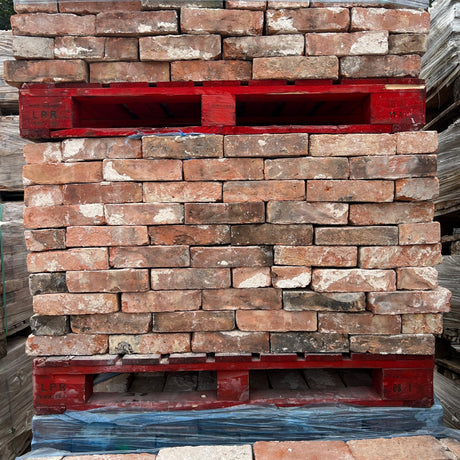 Pallet of Reclaimed Farmhouse Imperial Bricks - Reclaimed Brick Company