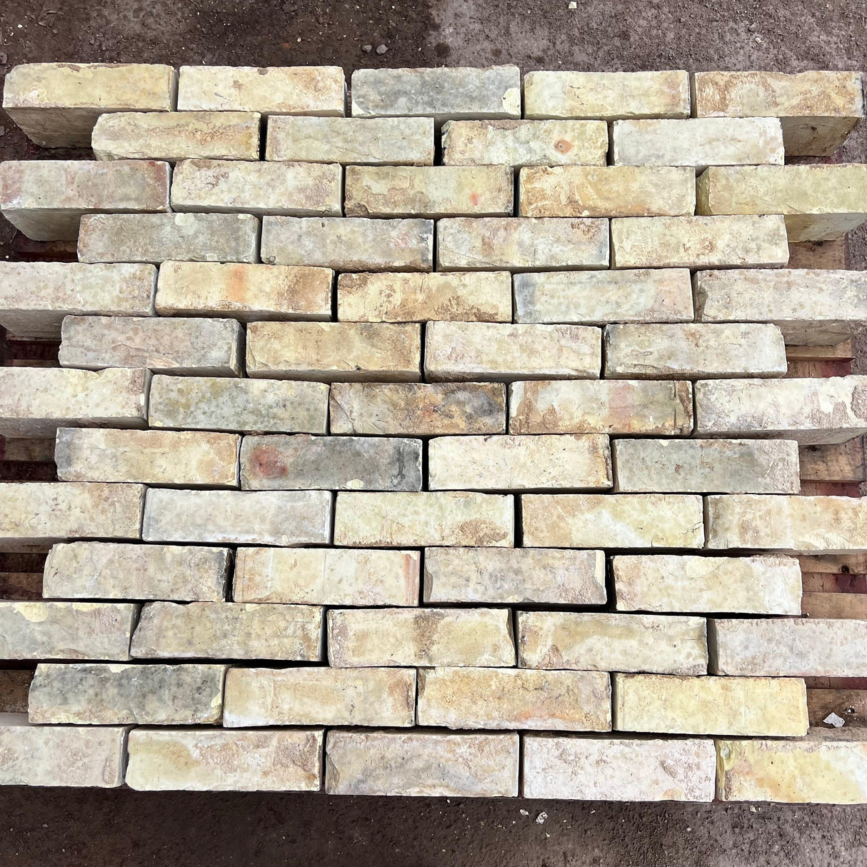 Reclaimed Cambridge 'War Boys' White Gault Handmade Bricks | Pack of 250 Bricks | Free Delivery - Reclaimed Brick Company