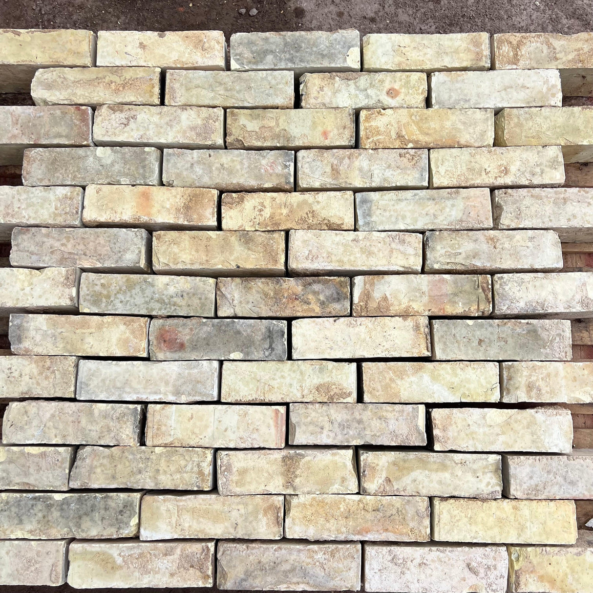 Reclaimed Cambridge 'War Boys' White Gault Handmade Bricks | Pack of 250 Bricks | Free Delivery - Reclaimed Brick Company