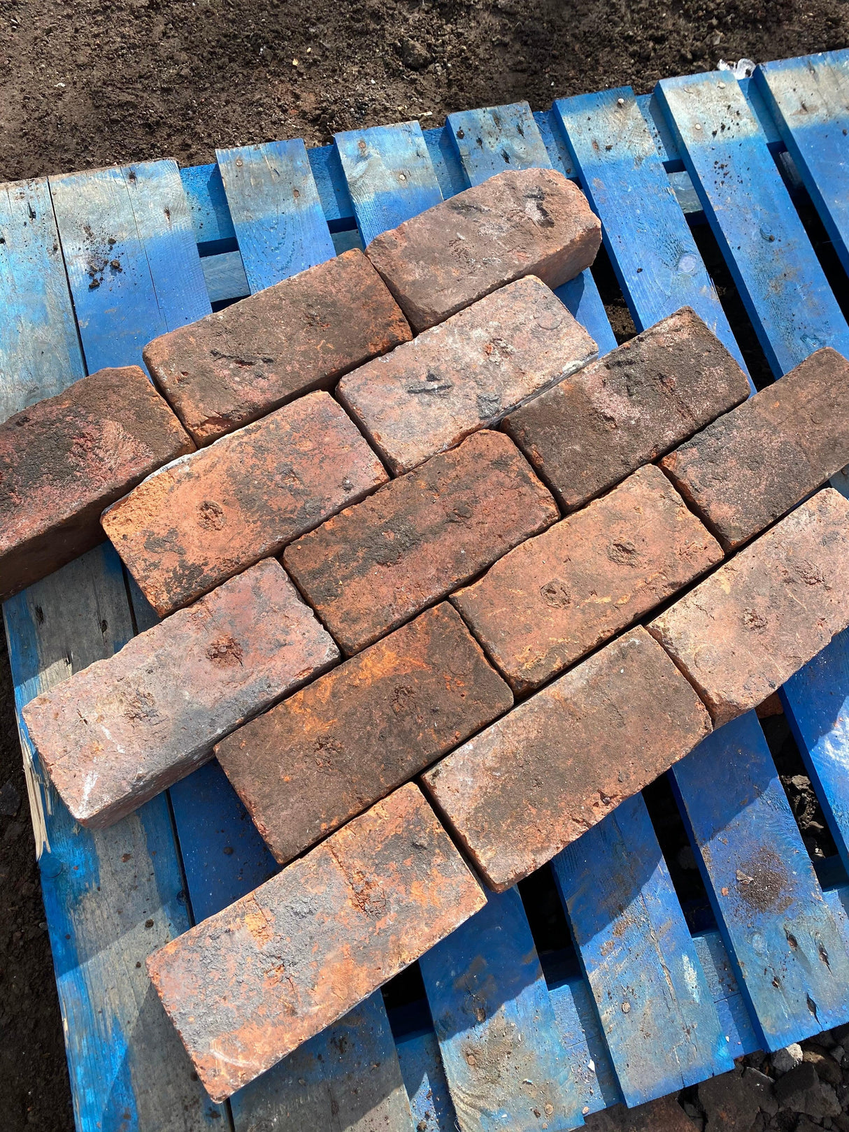 Old Reclaimed Common Blend Paving Bricks | Pack of 250 Bricks - Reclaimed Brick Company