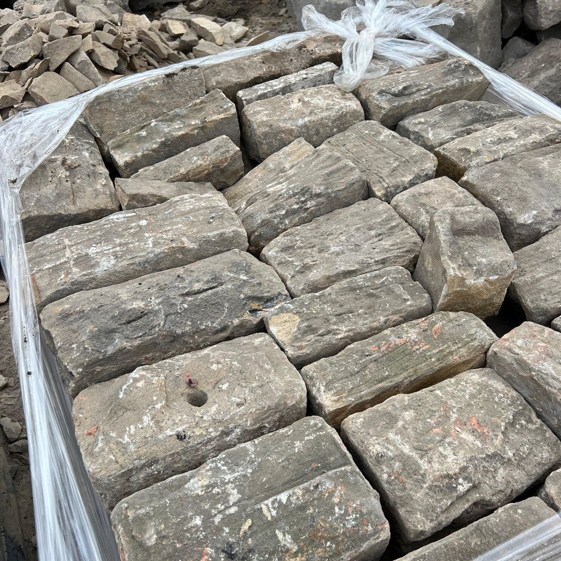 Reclaimed Delph Face Building Stone - Backed Off | Reclaimed Stone ...