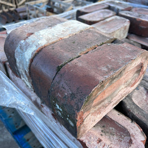 Reclaimed Double Bullnose Bricks - Reclaimed Brick Company
