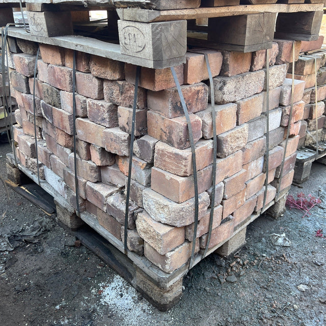 Reclaimed Half Refractory Furnace Fire Resistant Bricks - Ideal For BBQ , Pizza Oven and Fireplaces - Reclaimed Brick Company
