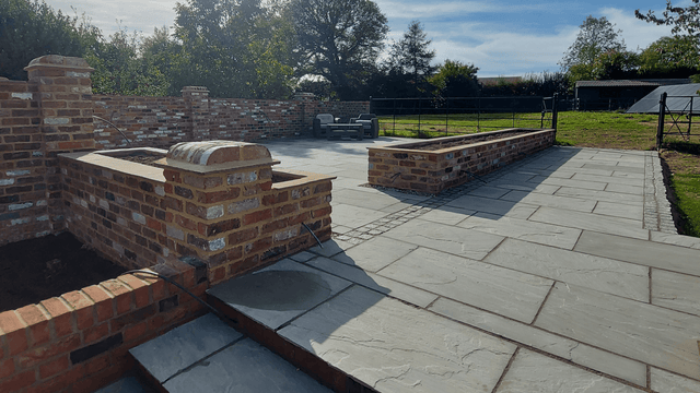 Reclaimed Handmade Bricks Garden Wall, Hertfordshire - Reclaimed Brick Company