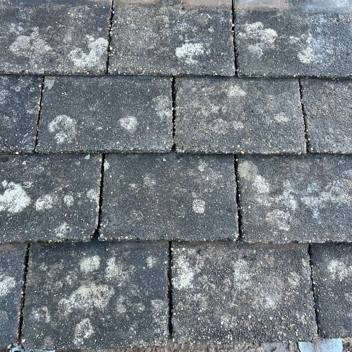 Reclaimed Hardrow 18” x 12” Concrete Roof Slate Tile - Reclaimed Brick Company