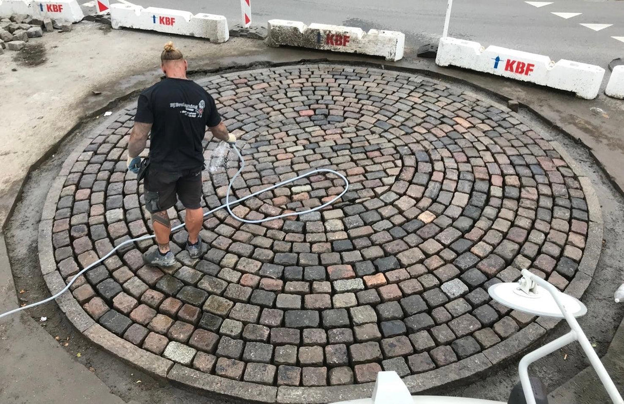 Reclaimed Mixed Granite Stone 4” x 4" Cube Cobbles Setts - Reclaimed Brick Company