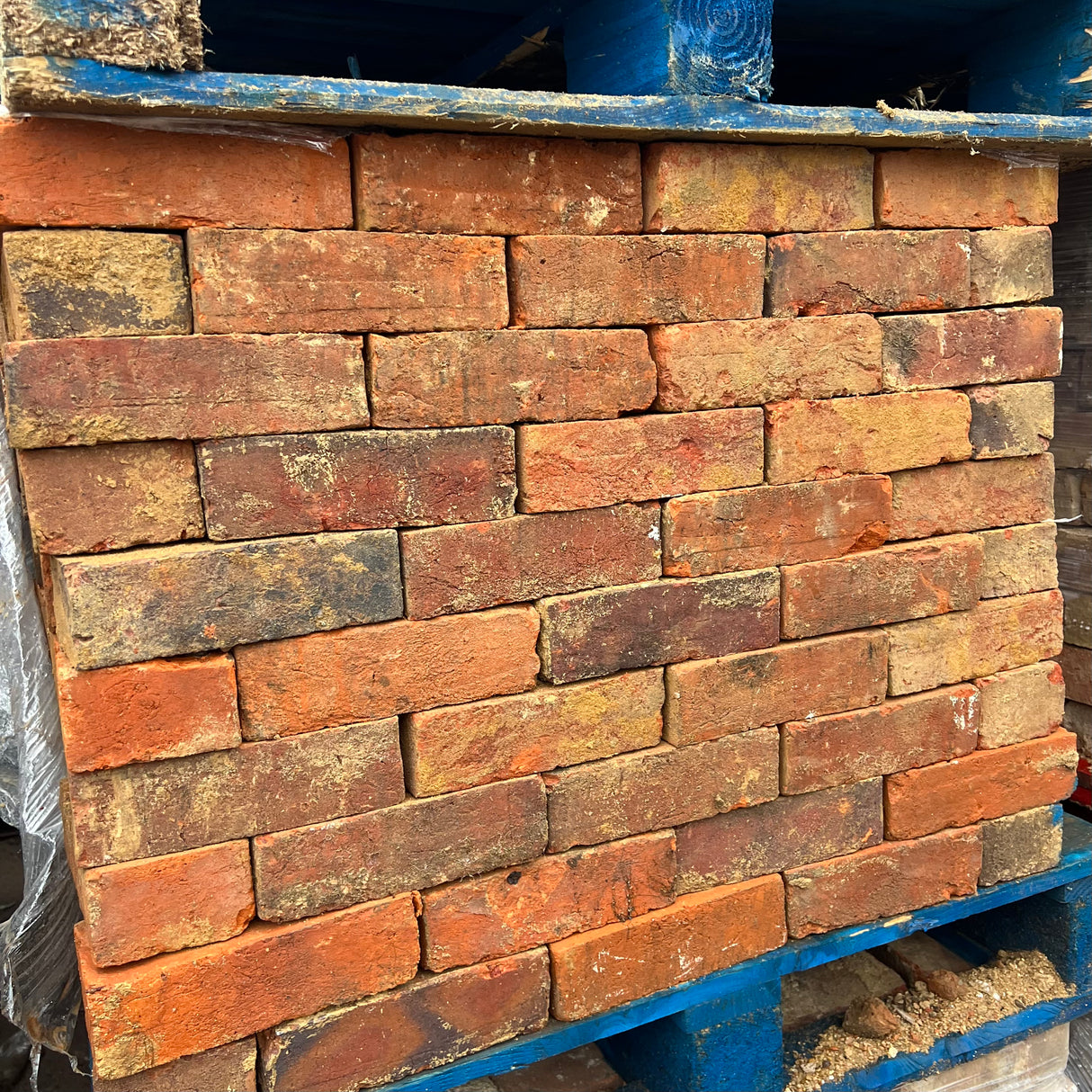 Reclaimed Premium Mixed Stock Handmade Bricks | Pack of 250 Bricks | Free Delivery - Reclaimed Brick Company