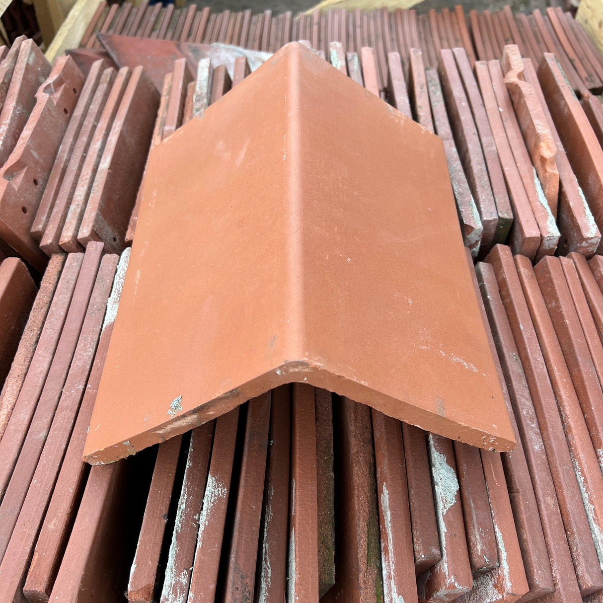 Rosemary Red Triangle Ridge Roof Tile - Reclaimed Brick Company