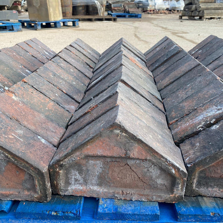 Reclaimed Single Triangle Wall Coping Bricks - Batch of 10 Linear Meters - Reclaimed Brick Company