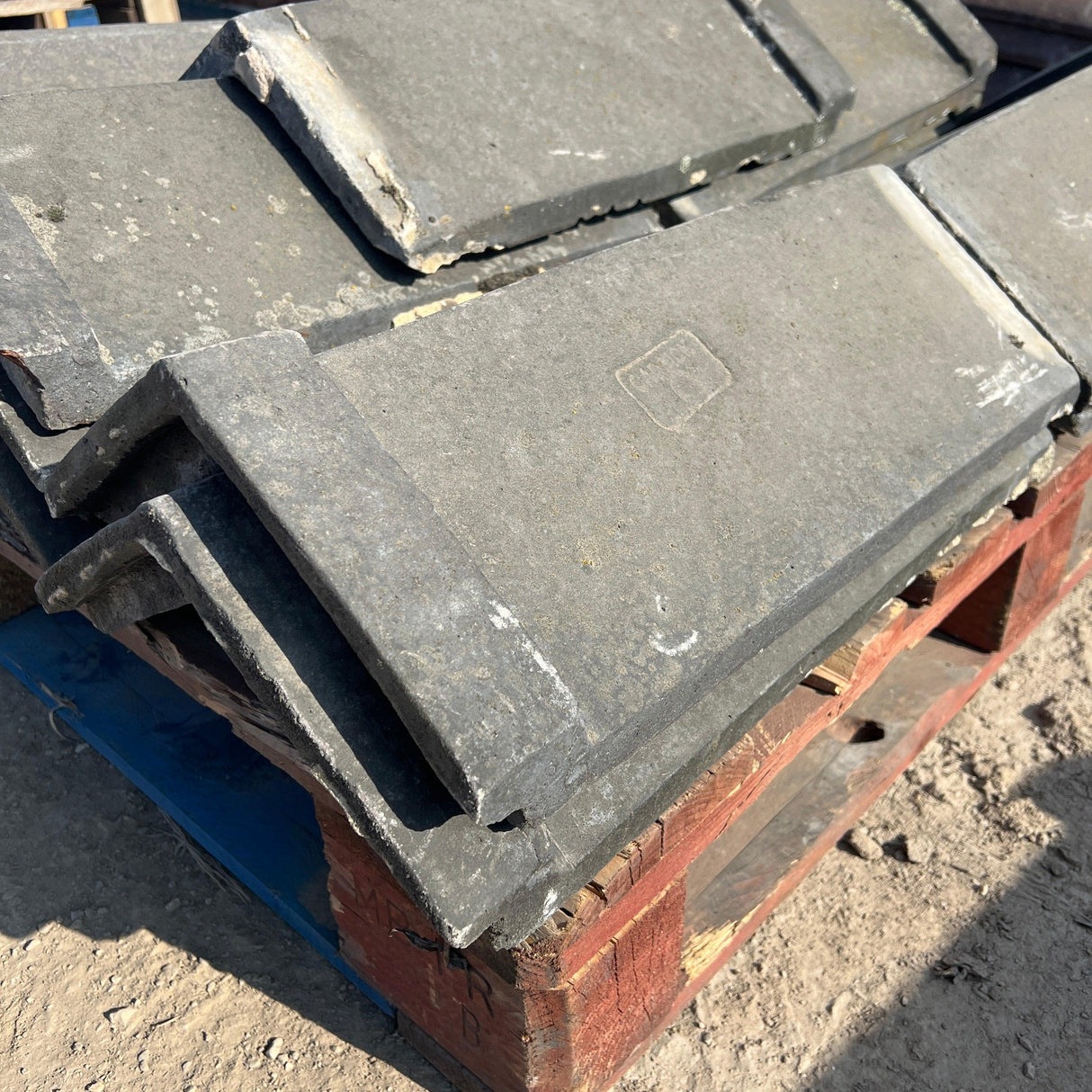Reclaimed Staffordshire Blue 20” Triangle Roof Ridge Tiles - Batch of 21 (Job Lot) - Reclaimed Brick Company