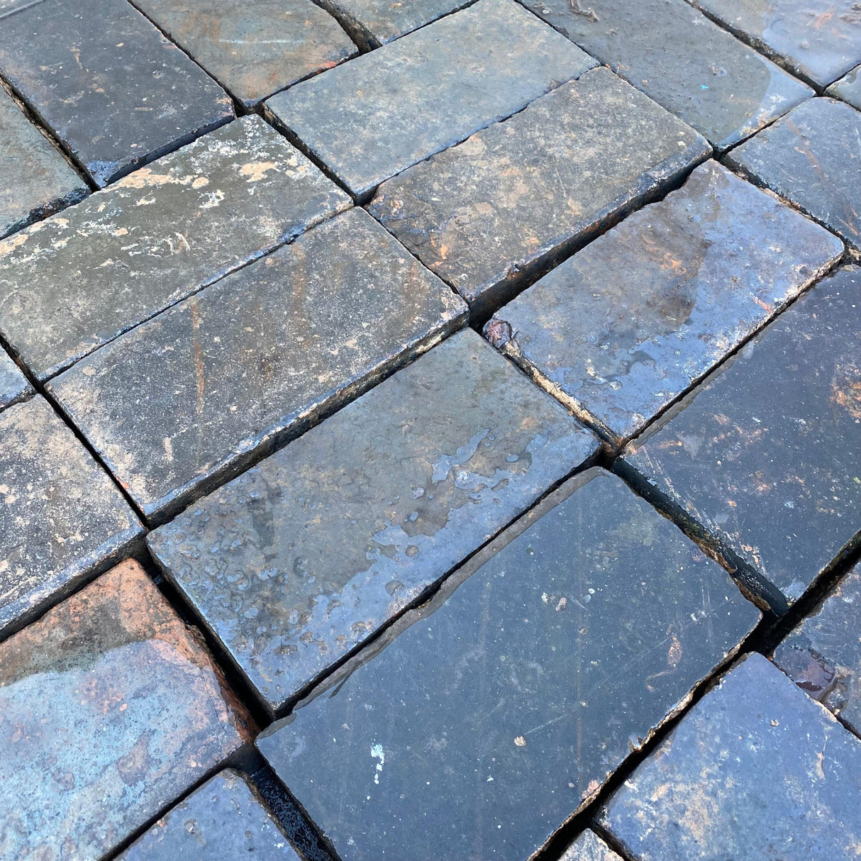 Reclaimed Staffordshire Blue Paving Bricks - Pack of 260 - Reclaimed Brick Company