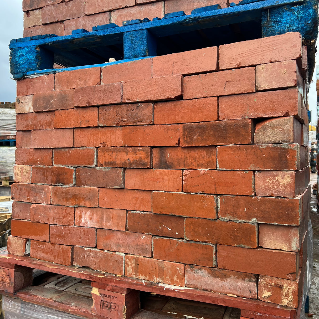 Reclaimed Stairfoot Red Facing Brick | Pack of 250 Bricks | Free Delivery - Reclaimed Brick Company