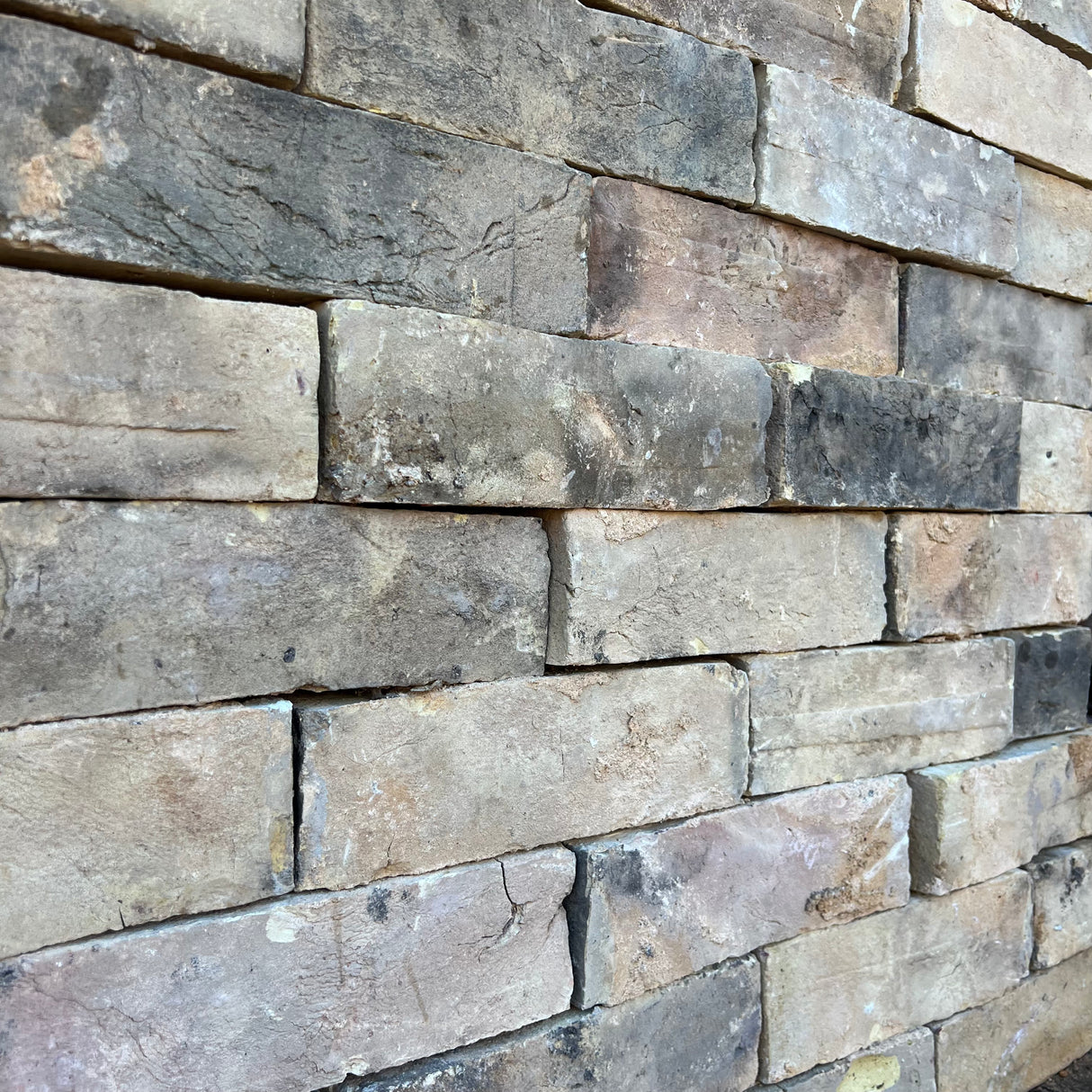 Reclaimed Suffolk White Gault Handmade Bricks | Pack of 250 Bricks | Free Delivery - Reclaimed Brick Company