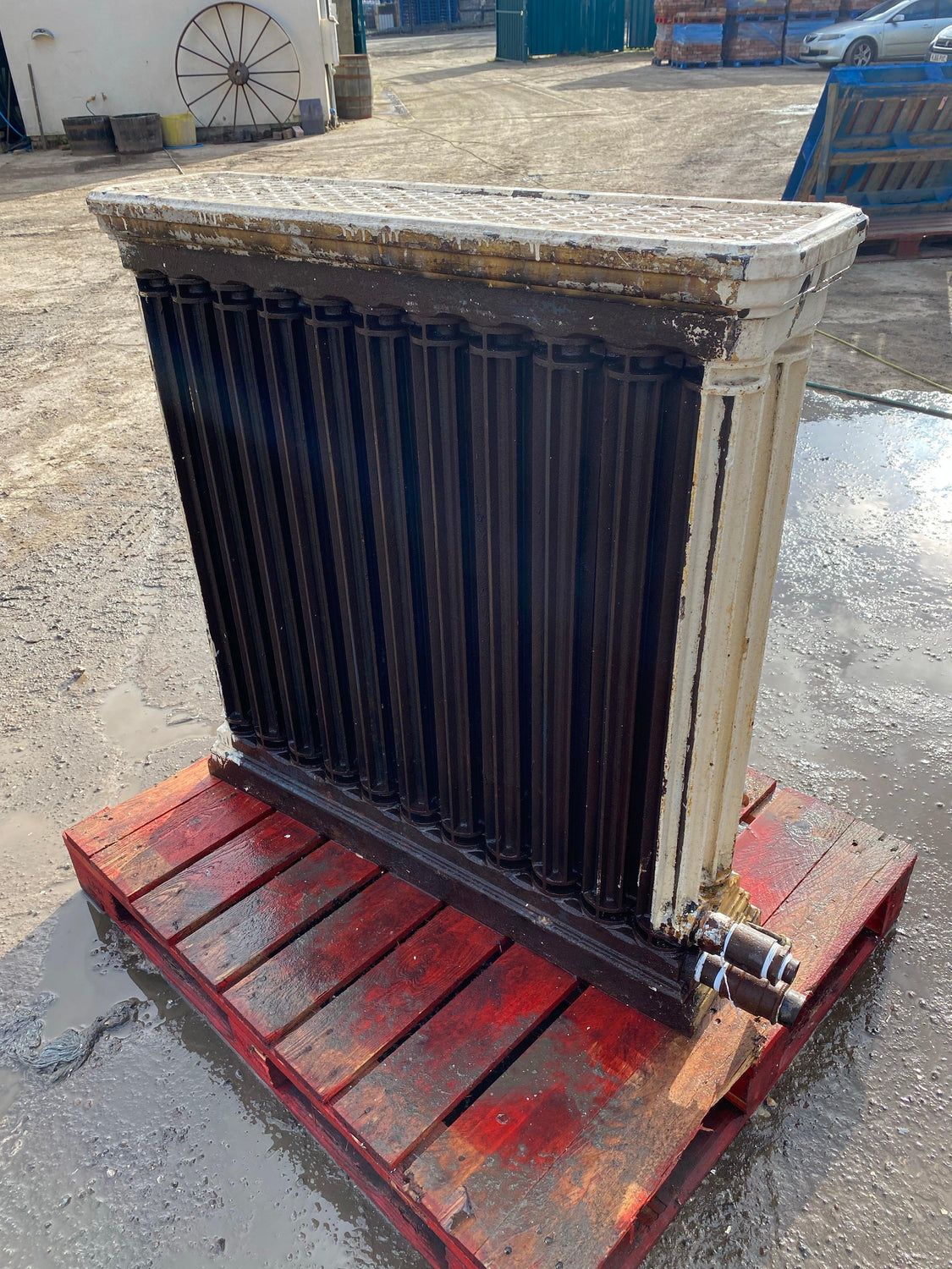 Reclaimed “The Beeston Radiator” Church Cast Iron Radiator-2 Available ...