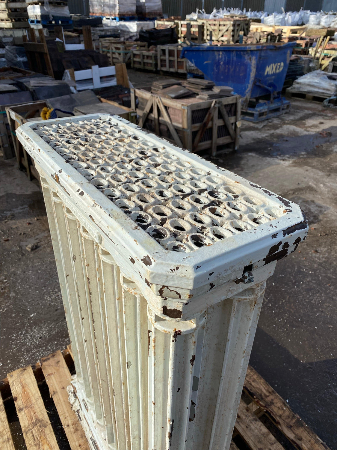 Reclaimed “The Beeston Radiator” Church Cast Iron Radiator-3 Available ...