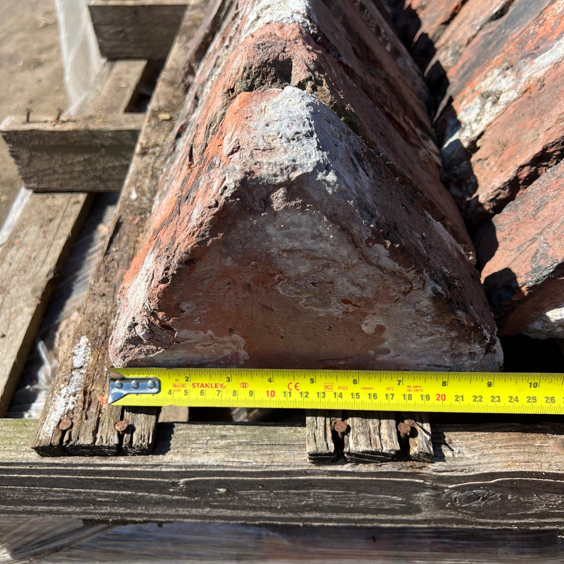 Triangular Layered Bricks Reclaimed Triangle Wall Coping Handmade Bricks - Job Lot – Reclaimed ...