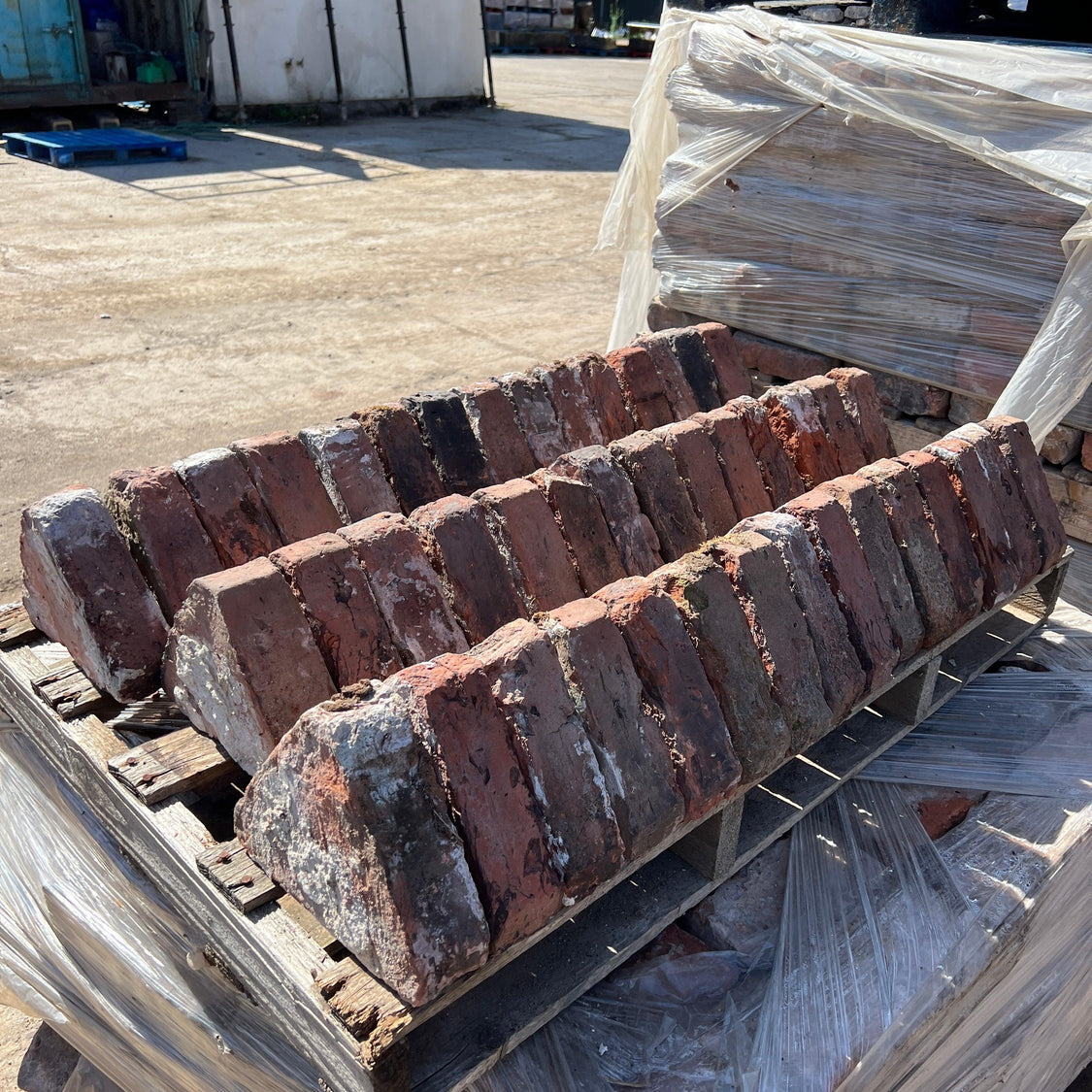 Triangular Bricks Masonry Reclaimed Triangle Wall Coping Handmade Bricks - Job Lot – Reclaimed ...