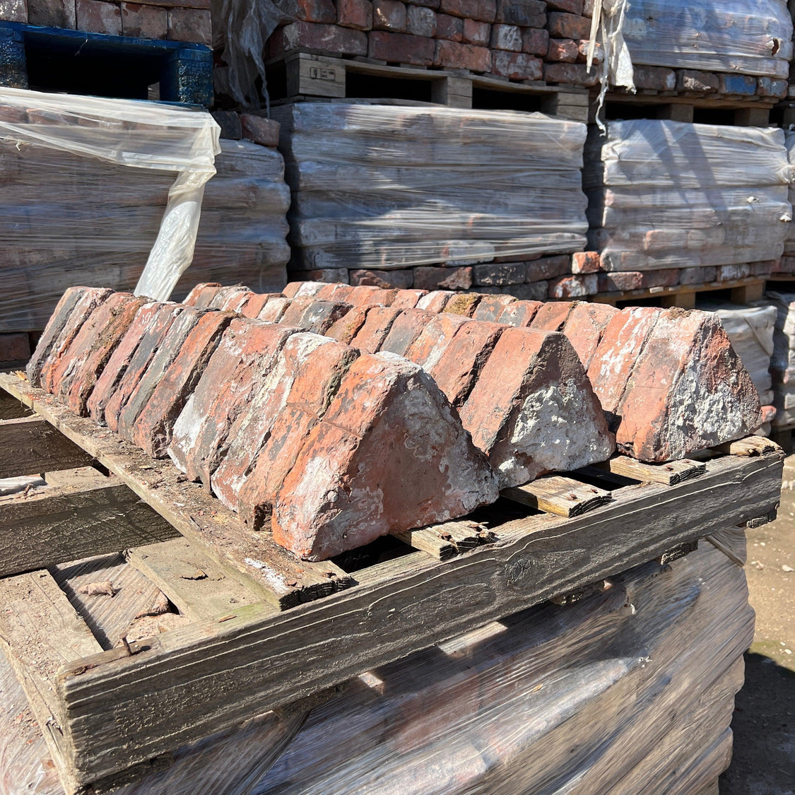 Triangular Layered Bricks Reclaimed Triangle Wall Coping Handmade Bricks - Job Lot – Reclaimed ...