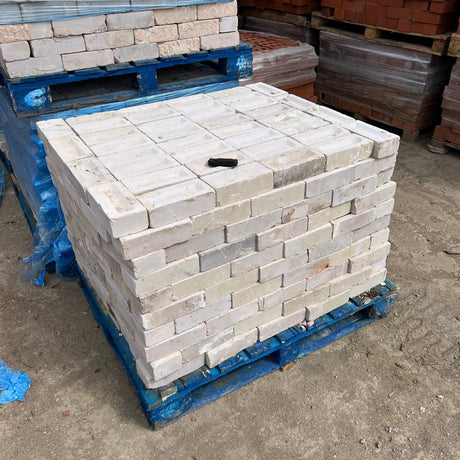 Reclaimed White Imperial Bricks | Pack of 250 Bricks | Free Delivery - Reclaimed Brick Company