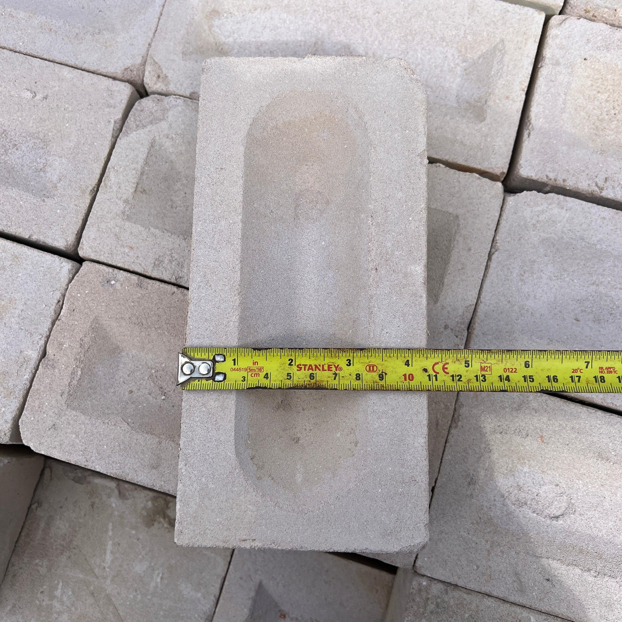 Reclaimed White Imperial Bricks | Pack of 250 Bricks | Free Delivery - Reclaimed Brick Company