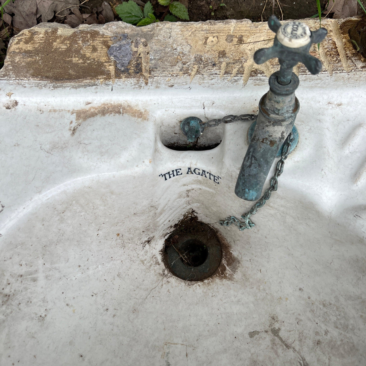 Vintage Triple Sink with Cold Water Taps - Reclaimed Brick Company